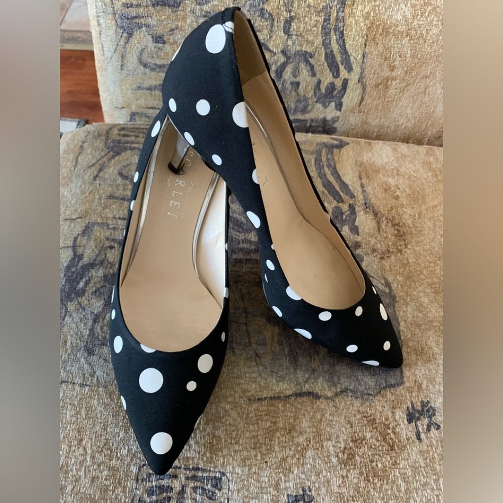 Scarlet made in Italy woman’s black and white pumps size 36.5
